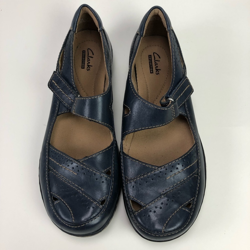 Clark’s collection Mary Jane.Color navy